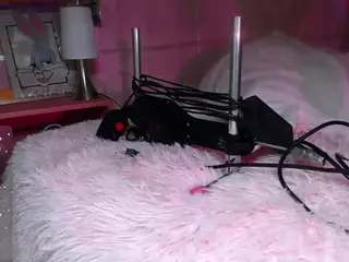 Carly-09's Live Sex Cam Show