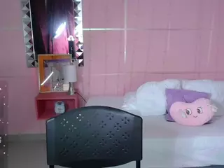 Carly-09's Live Sex Cam Show
