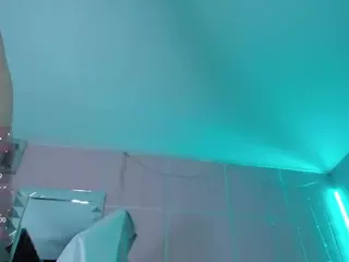 Carly-09's Live Sex Cam Show