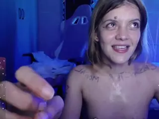 Carly-09's Live Sex Cam Show