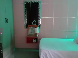 Carly-09's Live Sex Cam Show