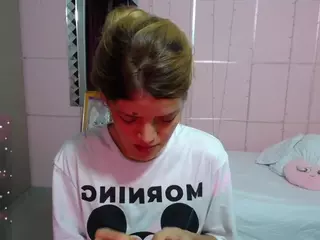 Carly-09's Live Sex Cam Show