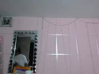 Carly-09's Live Sex Cam Show