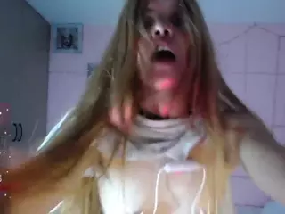 Carly-09's Live Sex Cam Show