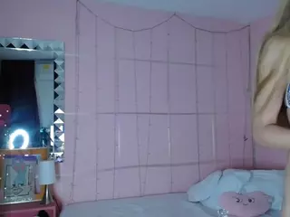 Carly-09's Live Sex Cam Show