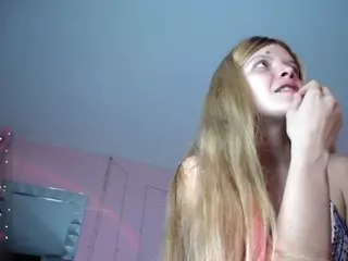 Carly-09's Live Sex Cam Show