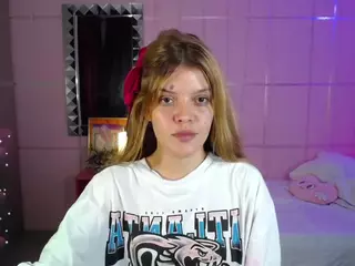 Carly-09's Live Sex Cam Show