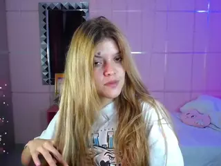 Carly-09's Live Sex Cam Show