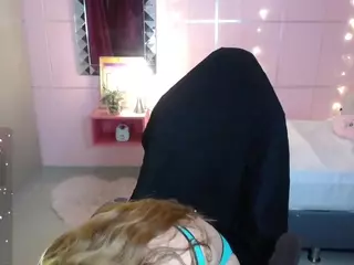 Carly-09's Live Sex Cam Show