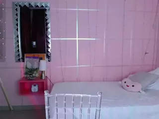 Carly-09's Live Sex Cam Show