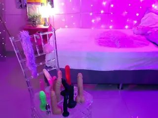 Carly-09's Live Sex Cam Show