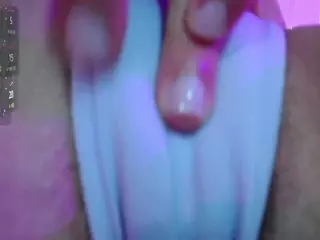Carly-09's Live Sex Cam Show