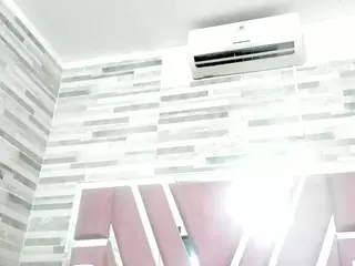 alana-roos's Live Sex Cam Show