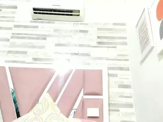 alana-roos's Live Sex Cam Show
