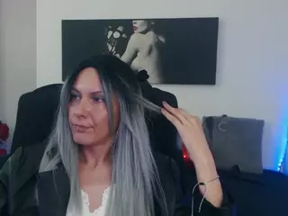 GoddessEvelyn01's Live Sex Cam Show