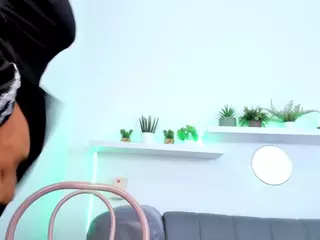 Isa-perez's Live Sex Cam Show