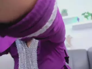 Isa-perez's Live Sex Cam Show
