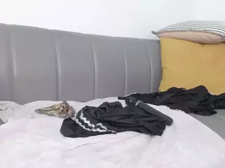 Isa-perez's Live Sex Cam Show