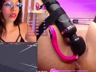 Luna's Live Sex Cam Show