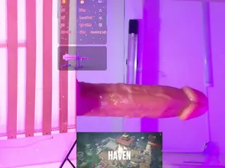 Luna's Live Sex Cam Show