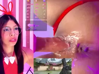 Luna's Live Sex Cam Show