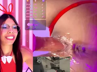 Luna's Live Sex Cam Show