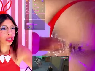 Luna's Live Sex Cam Show