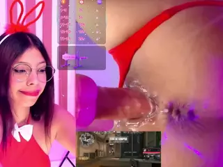 Luna's Live Sex Cam Show