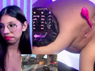 Luna's Live Sex Cam Show