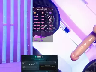 Luna's Live Sex Cam Show