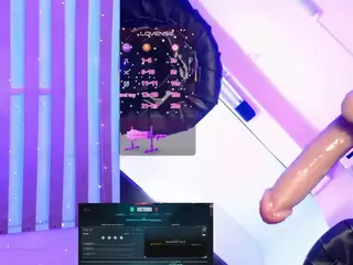 Luna's Live Sex Cam Show