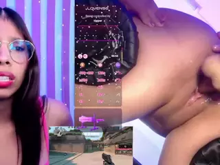 Luna's Live Sex Cam Show