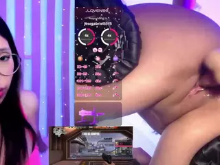 Luna's Live Sex Cam Show
