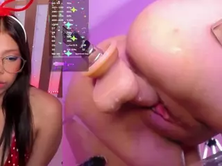 Luna's Live Sex Cam Show