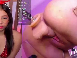 Luna's Live Sex Cam Show