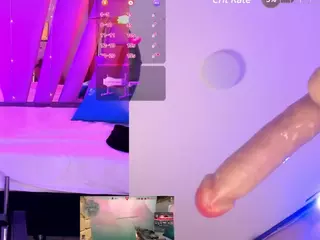 Luna's Live Sex Cam Show