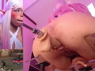 Luna's Live Sex Cam Show
