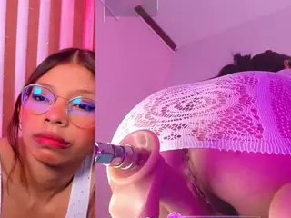 Luna's Live Sex Cam Show