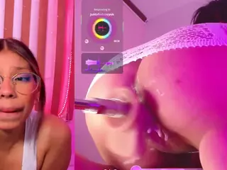 Luna's Live Sex Cam Show