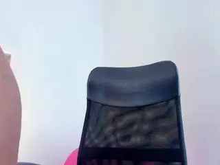 AishaRhodes00's Live Sex Cam Show