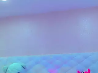 alanna-dollsx's Live Sex Cam Show