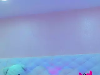 alanna-dollsx's Live Sex Cam Show