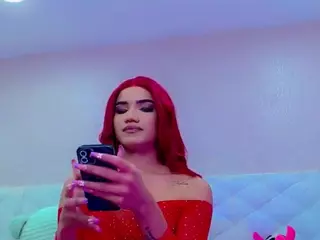 alanna-dollsx's Live Sex Cam Show