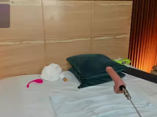 iris-violeta's Live Sex Cam Show