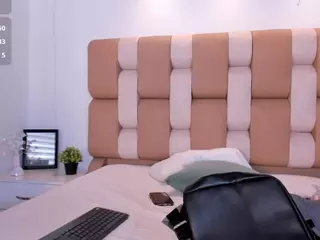 Lyssa-Muller's Live Sex Cam Show