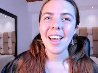 Lyssa-Muller's Live Sex Cam Show