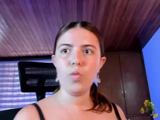 Lyssa-Muller's Live Sex Cam Show