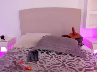 nathalyn-b's Live Sex Cam Show