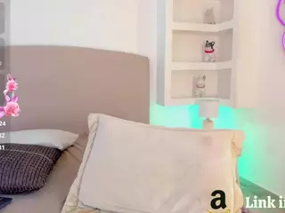 nathalyn-b's Live Sex Cam Show