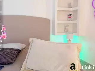 nathalyn-b's Live Sex Cam Show